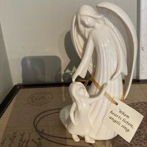 Gund White Angel and Child Sculpture